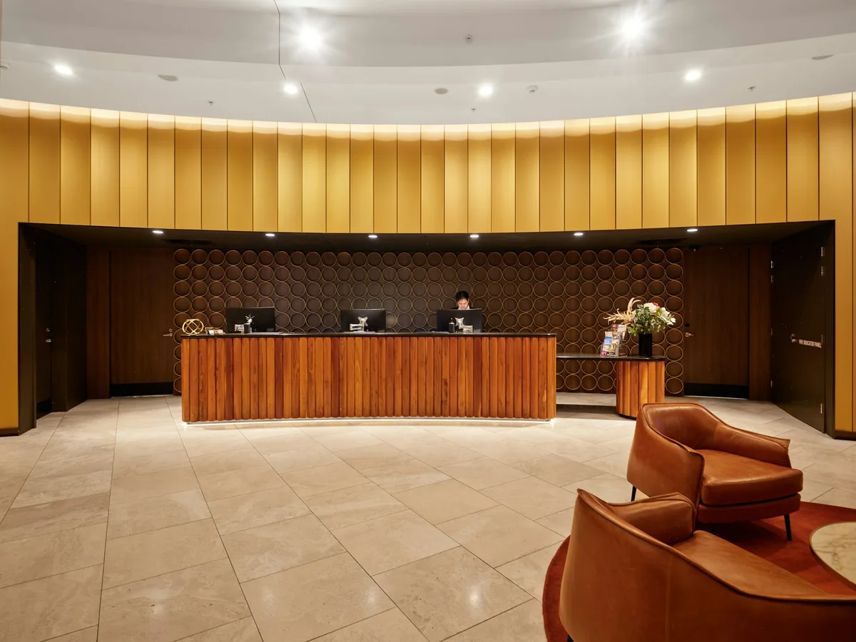 Office reception and planning environment